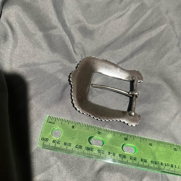 Buckle - Picture 4 of 6